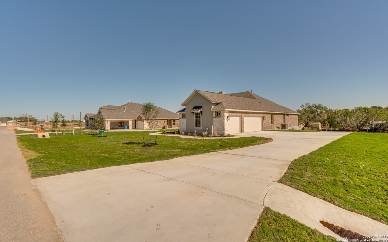 5014 Estates Oak Way, San Antonio, TX 78263, 4 Bedrooms Bedrooms, ,3 BathroomsBathrooms,Residential,For Sale,5014 Estates Oak Way,0,1891565