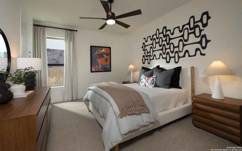 303 Ainslie St W, Castroville, TX 78009, 4 Habitaciones Habitaciones , ,3 BañosBaños,Residential,En Venta,303 Ainslie St W,0,1884082