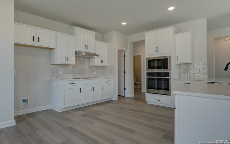 155 Mallorys Way, Castroville, TX 78009, 4 Habitaciones Habitaciones , ,3 BañosBaños,Residential,En Venta,155 Mallorys Way,0,1884228