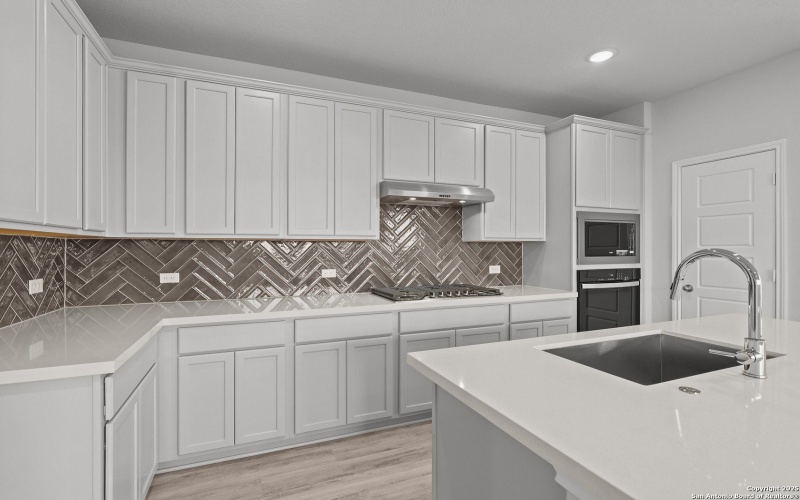 2829 Bergamot Dr., New Braunfels, TX 78130, 4 Habitaciones Habitaciones , ,2 BañosBaños,Residential,En Venta,2829 Bergamot Dr.,0,1884461