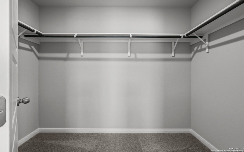 285 W Quill Dr Building 6, San Antonio, TX 78228, 5 Bedrooms Bedrooms, ,3 BathroomsBathrooms,Residential,For Sale,285 W Quill Dr Building 6,0,1884855