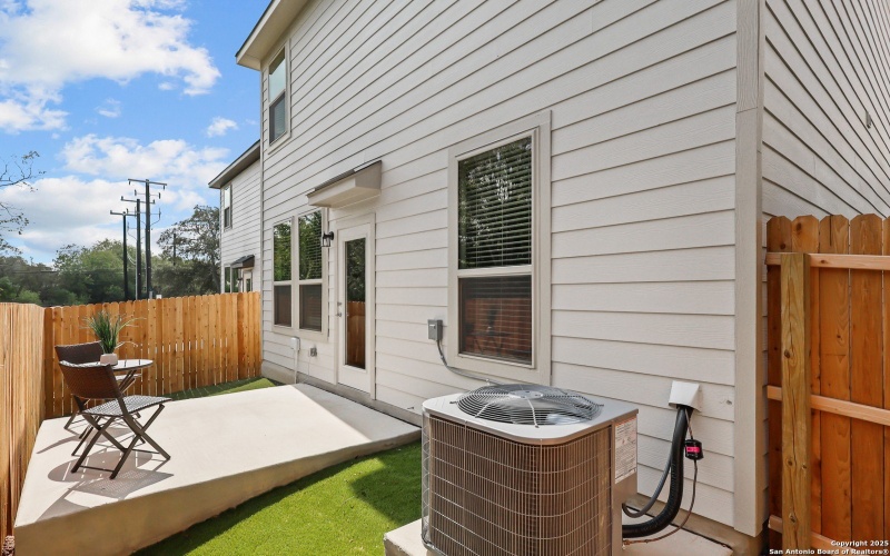 285 W Quill Dr Building 6, San Antonio, TX 78228, 5 Bedrooms Bedrooms, ,3 BathroomsBathrooms,Residential,For Sale,285 W Quill Dr Building 6,0,1884855