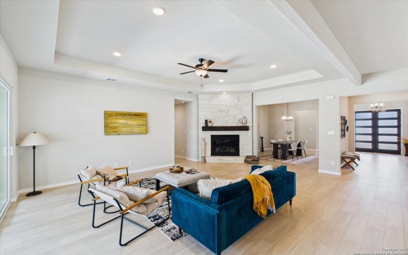 534 Englewood, Castroville, TX 78009, 4 Habitaciones Habitaciones , ,3 BañosBaños,Residential,En Venta,534 Englewood,0,1892604