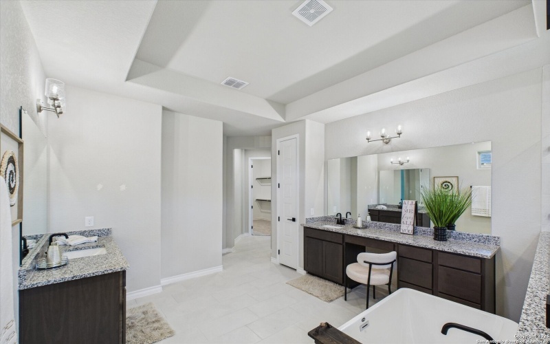 534 Englewood, Castroville, TX 78009, 4 Habitaciones Habitaciones , ,3 BañosBaños,Residential,En Venta,534 Englewood,0,1892604