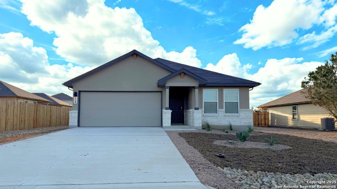 114 Lilli's Lane, Comfort, TX 78013, 4 Bedrooms Bedrooms, ,2 BathroomsBathrooms,Residential,For Sale,114 Lilli's Lane,0,1893131