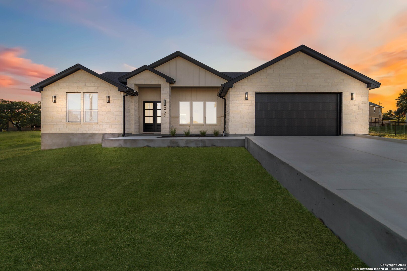 237 Peter Kleid Lp, Blanco, TX 78606, 3 Bedrooms Bedrooms, ,3 BathroomsBathrooms,Residential,For Sale,237 Peter Kleid Lp,0,1887168