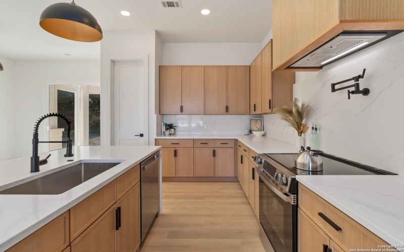 237 Peter Kleid Lp, Blanco, TX 78606, 3 Bedrooms Bedrooms, ,3 BathroomsBathrooms,Residential,For Sale,237 Peter Kleid Lp,0,1887168