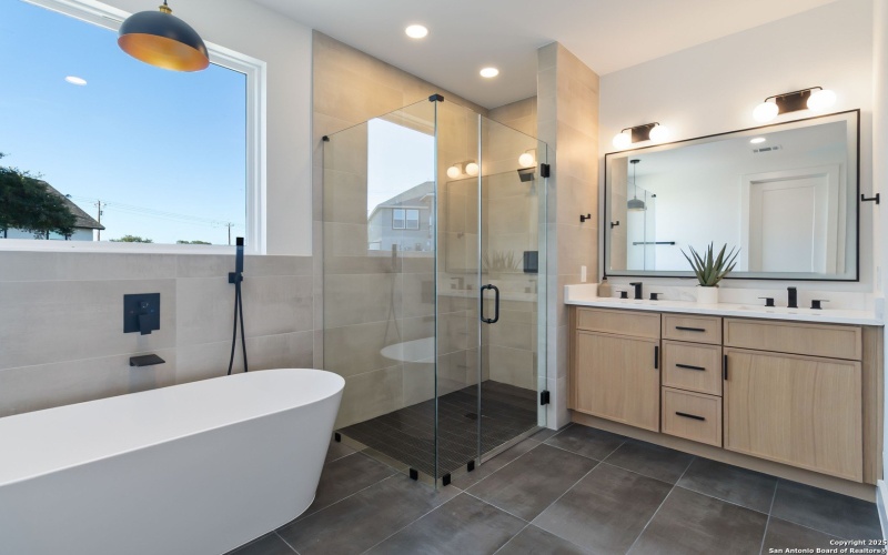 237 Peter Kleid Lp, Blanco, TX 78606, 3 Bedrooms Bedrooms, ,3 BathroomsBathrooms,Residential,For Sale,237 Peter Kleid Lp,0,1887168