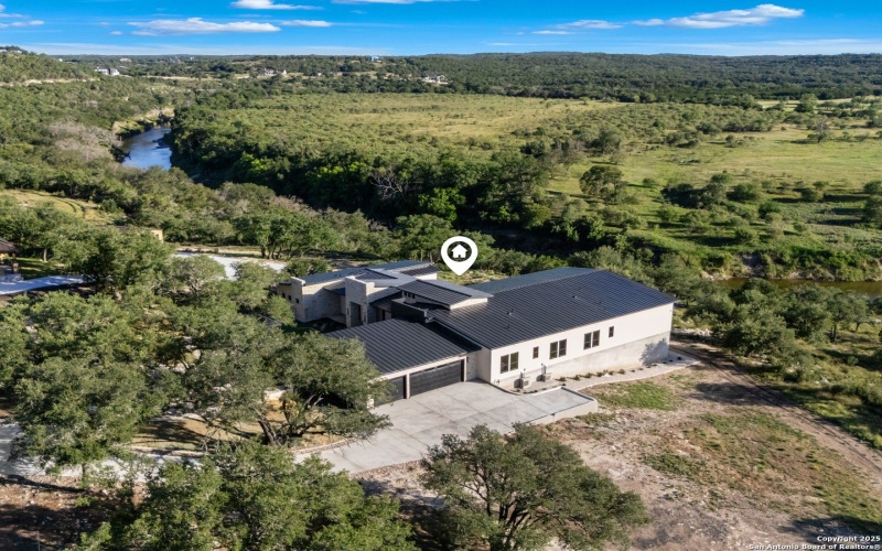 2018 Paradise Pkwy, Canyon Lake, TX 78133, 5 Habitaciones Habitaciones , ,6 BañosBaños,Residential,En Venta,2018 Paradise Pkwy,0,1887653