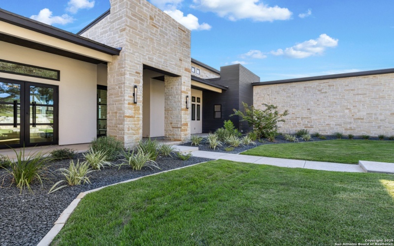 2018 Paradise Pkwy, Canyon Lake, TX 78133, 5 Habitaciones Habitaciones , ,6 BañosBaños,Residential,En Venta,2018 Paradise Pkwy,0,1887653