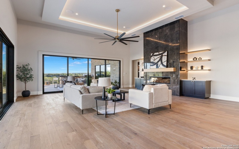 2018 Paradise Pkwy, Canyon Lake, TX 78133, 5 Habitaciones Habitaciones , ,6 BañosBaños,Residential,En Venta,2018 Paradise Pkwy,0,1887653