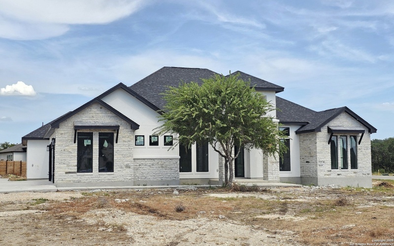 699 James Way, Castroville, TX 78009, 4 Bedrooms Bedrooms, ,3 BathroomsBathrooms,Residential,For Sale,699 James Way,0,1894534