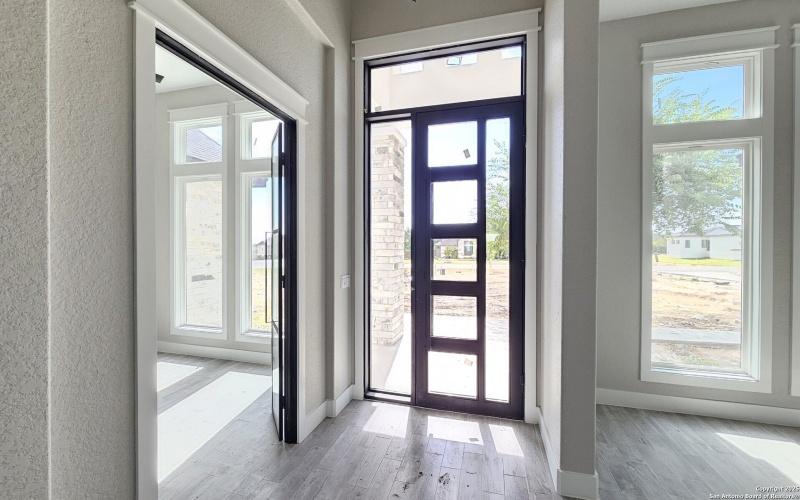 699 James Way, Castroville, TX 78009, 4 Bedrooms Bedrooms, ,3 BathroomsBathrooms,Residential,For Sale,699 James Way,0,1894534