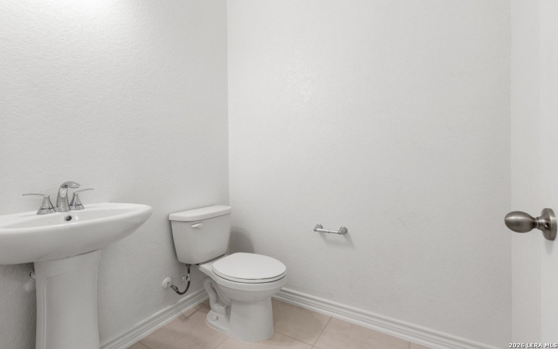 5015 BANK RUNNER, Elmendorf, TX 78112, 3 Bedrooms Bedrooms, ,2 BathroomsBathrooms,Residential,For Sale,5015 BANK RUNNER,0,1895345