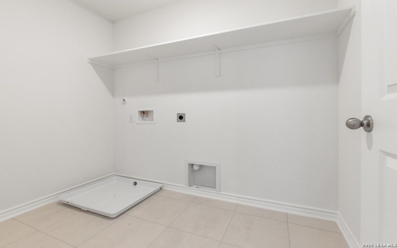 5015 BANK RUNNER, Elmendorf, TX 78112, 3 Bedrooms Bedrooms, ,2 BathroomsBathrooms,Residential,For Sale,5015 BANK RUNNER,0,1895345