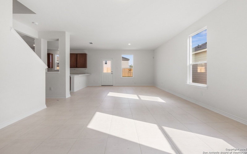 5015 BANK RUNNER, Elmendorf, TX 78112, 3 Habitaciones Habitaciones , ,2 BañosBaños,Residential,En Venta,5015 BANK RUNNER,0,1895345