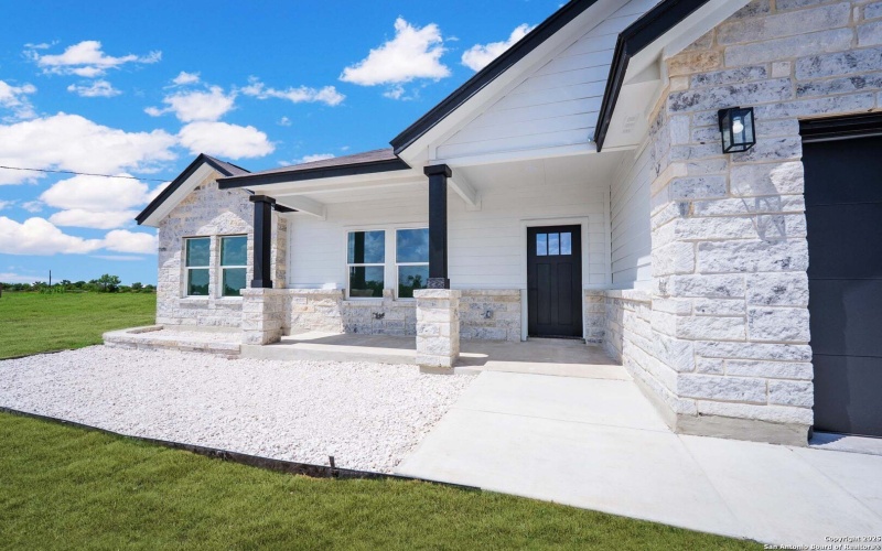 150 Ranchero Way, Natalia, TX 78059, 3 Bedrooms Bedrooms, ,2 BathroomsBathrooms,Residential,For Sale,150 Ranchero Way,0,1896571