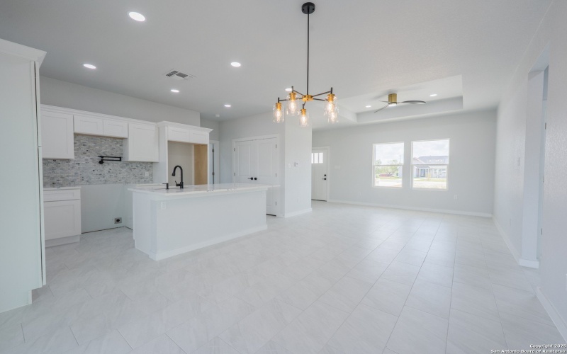 150 Ranchero Way, Natalia, TX 78059, 3 Bedrooms Bedrooms, ,2 BathroomsBathrooms,Residential,For Sale,150 Ranchero Way,0,1896571