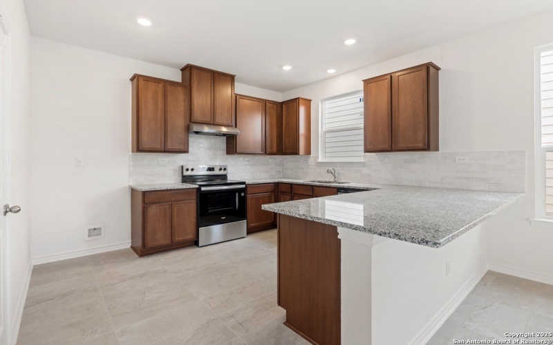 5011 BANK RUNNER, Elmendorf, TX 78112, 3 Habitaciones Habitaciones , ,2 BañosBaños,Residential,En Venta,5011 BANK RUNNER,0,1896640