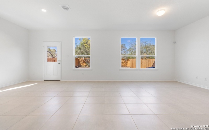 4663 OTRA OTRA DRIVE, San Antonio, TX 78222, 3 Habitaciones Habitaciones , ,2 BañosBaños,Residential,En Venta,4663 OTRA OTRA DRIVE,0,1896701