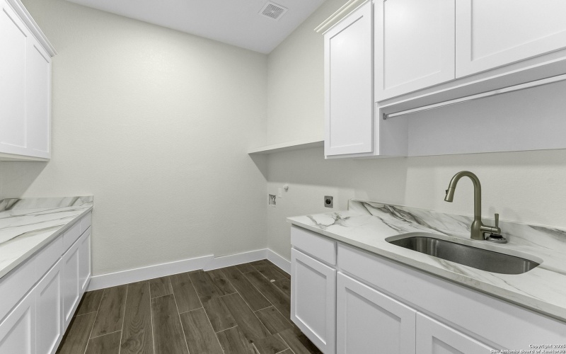 104 Estates, La Vernia, TX 78121, 4 Bedrooms Bedrooms, ,3 BathroomsBathrooms,Residential,For Sale,104 Estates,0,1896984