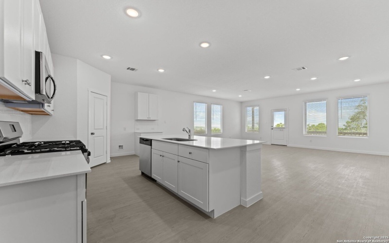 14938 Taradeau, San Antonio, TX 78254, 4 Bedrooms Bedrooms, ,3 BathroomsBathrooms,Residential,For Sale,14938 Taradeau,0,1895996