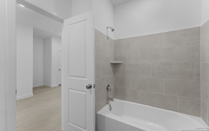 14938 Taradeau, San Antonio, TX 78254, 4 Bedrooms Bedrooms, ,3 BathroomsBathrooms,Residential,For Sale,14938 Taradeau,0,1895996