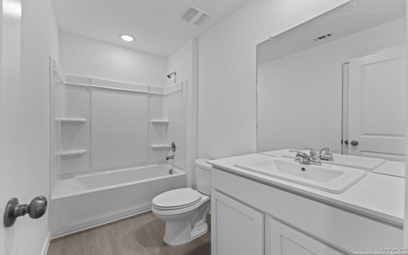 105 Autumn Trail, Floresville, TX 78114, 4 Habitaciones Habitaciones , ,2 BañosBaños,Residential,En Venta,105 Autumn Trail,0,1896065