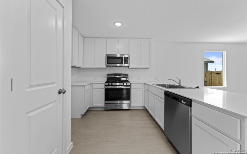 105 Autumn Trail, Floresville, TX 78114, 4 Habitaciones Habitaciones , ,2 BañosBaños,Residential,En Venta,105 Autumn Trail,0,1896065