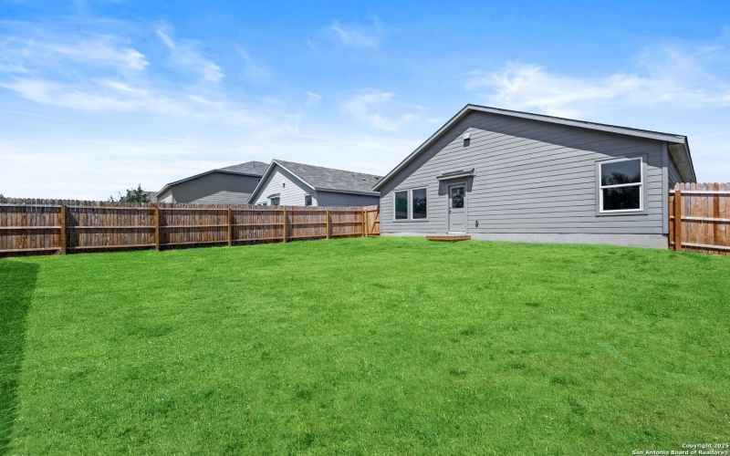 137 Autumn Trail, Floresville, TX 78114, 3 Habitaciones Habitaciones , ,2 BañosBaños,Residential,En Venta,137 Autumn Trail,0,1896394