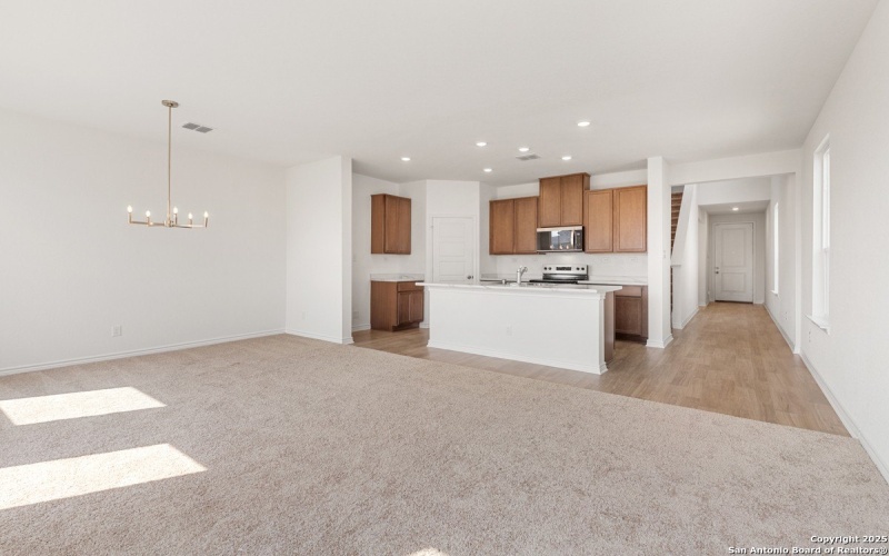 814 BIFURCATE BEND, San Antonio, TX 78221, 4 Habitaciones Habitaciones , ,2 BañosBaños,Residential,En Venta,814 BIFURCATE BEND,0,1911499