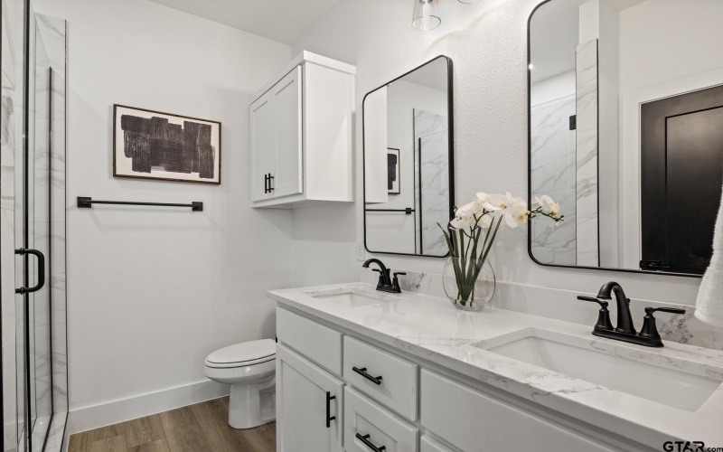 188 W 17th, Mount Pleasant, TX 75455, 3 Habitaciones Habitaciones , ,2 BañosBaños,Residential,En Venta,188 W 17th,25006598