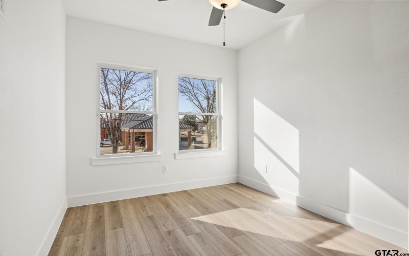 188 W 17th, Mount Pleasant, TX 75455, 3 Habitaciones Habitaciones , ,2 BañosBaños,Residential,En Venta,188 W 17th,25006598