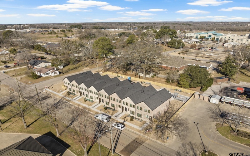 188 W 17th, Mount Pleasant, TX 75455, 3 Habitaciones Habitaciones , ,2 BañosBaños,Residential,En Venta,188 W 17th,25006598