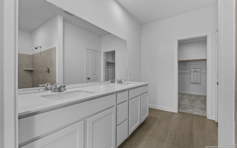 726 Bee Ridge Pt, New Braunfels, TX 78130, 4 Bedrooms Bedrooms, ,2 BathroomsBathrooms,Residential,For Sale,726 Bee Ridge Pt,0,1926415