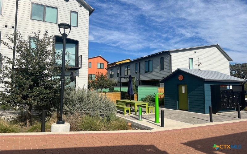 102 Lively Lane unit: B #B, San Marcos, TX 78666, 2 Bedrooms Bedrooms, ,1 BathroomBathrooms,Residential,For Sale,102 Lively Lane unit: B,0,576030