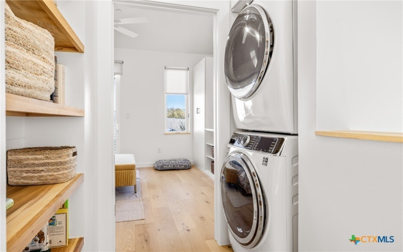 105 Lively Lane unit: B #B, San Marcos, TX 78666, 3 Habitaciones Habitaciones , ,2 BañosBaños,Residential,En Venta,105 Lively Lane unit: B,0,576279