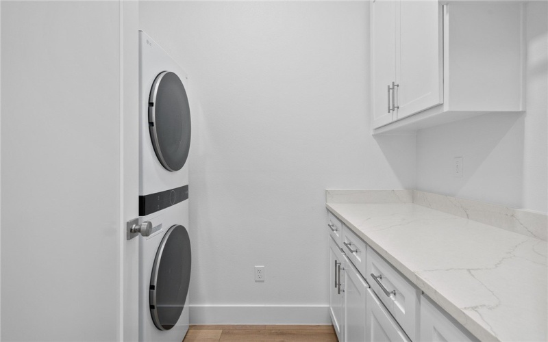 513 Sunrise Avenue, Port Aransas, TX 78373, 4 Bedrooms Bedrooms, ,5 BathroomsBathrooms,Residential,For Sale,513 Sunrise Avenue,0,468566