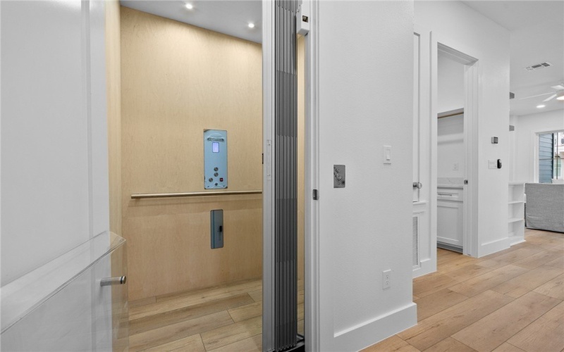 513 Sunrise Avenue, Port Aransas, TX 78373, 4 Bedrooms Bedrooms, ,5 BathroomsBathrooms,Residential,For Sale,513 Sunrise Avenue,0,468566