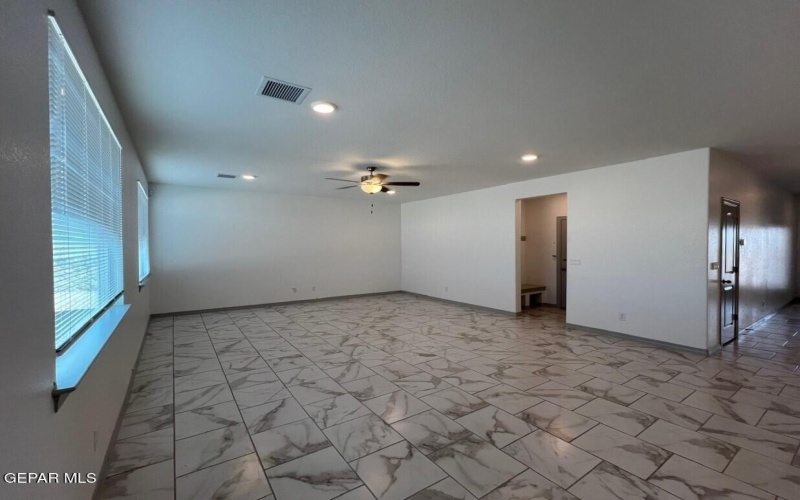 440 Hidden Gem Street, El Paso, TX 79928, 4 Habitaciones Habitaciones , ,2 BañosBaños,Residential,En Venta,440 Hidden Gem Street,0,934620