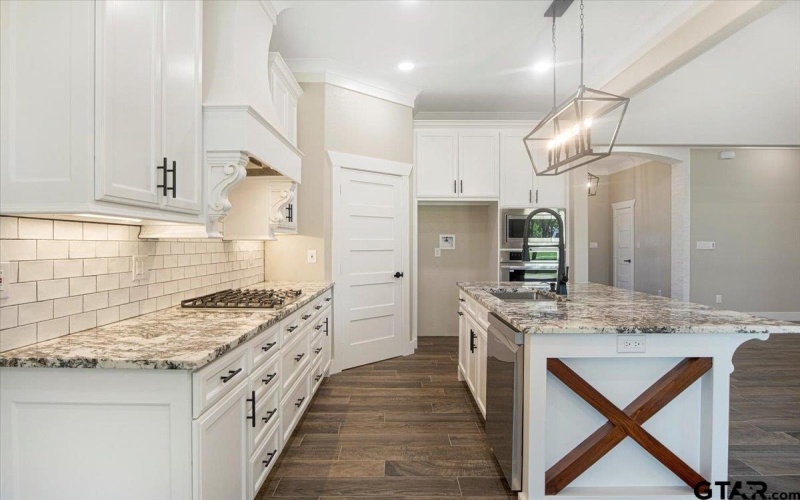 12255 Oak Grove Drive, Tyler, TX 75706, 4 Bedrooms Bedrooms, ,2 BathroomsBathrooms,Residential,For Sale,12255 Oak Grove Drive,0,25017415