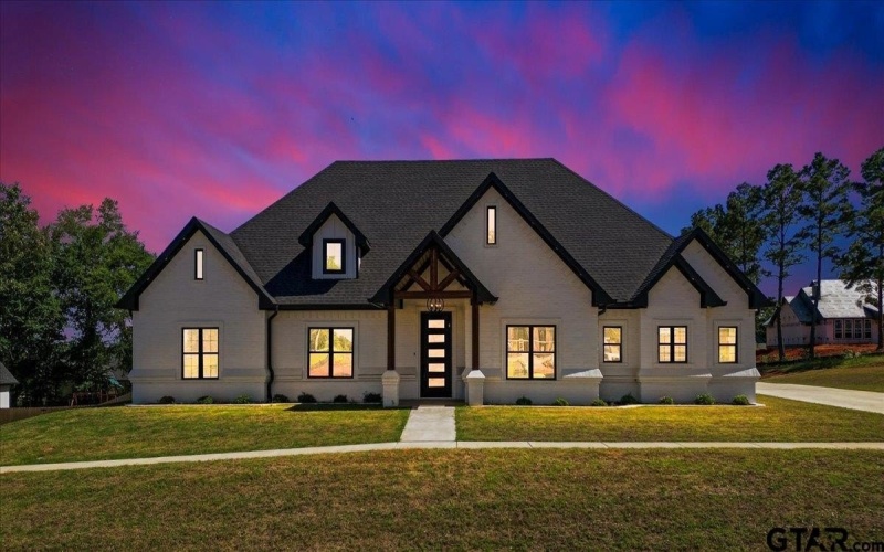 12255 Oak Grove Drive, Tyler, TX 75706, 4 Bedrooms Bedrooms, ,2 BathroomsBathrooms,Residential,For Sale,12255 Oak Grove Drive,0,25017415