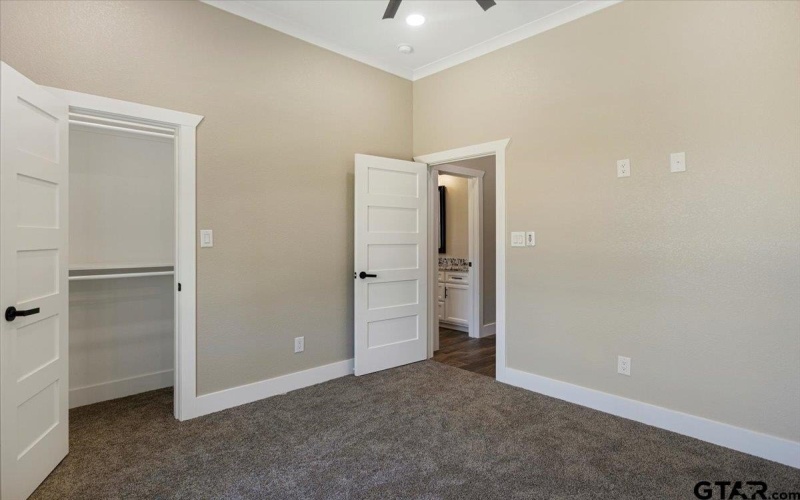 12255 Oak Grove Drive, Tyler, TX 75706, 4 Bedrooms Bedrooms, ,2 BathroomsBathrooms,Residential,For Sale,12255 Oak Grove Drive,0,25017415