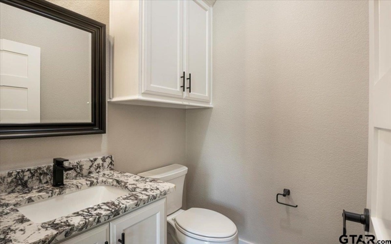 12255 Oak Grove Drive, Tyler, TX 75706, 4 Bedrooms Bedrooms, ,2 BathroomsBathrooms,Residential,For Sale,12255 Oak Grove Drive,0,25017415