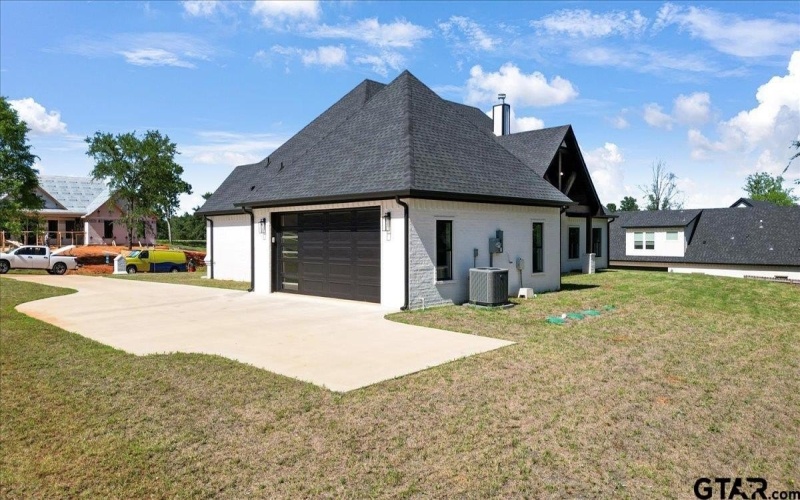 12255 Oak Grove Drive, Tyler, TX 75706, 4 Bedrooms Bedrooms, ,2 BathroomsBathrooms,Residential,For Sale,12255 Oak Grove Drive,0,25017415