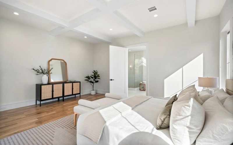 8812 Lanarkshire Drive, Dallas, TX 75238, 5 Bedrooms Bedrooms, ,6 BathroomsBathrooms,Residential,For Sale,8812 Lanarkshire Drive,0,21103064