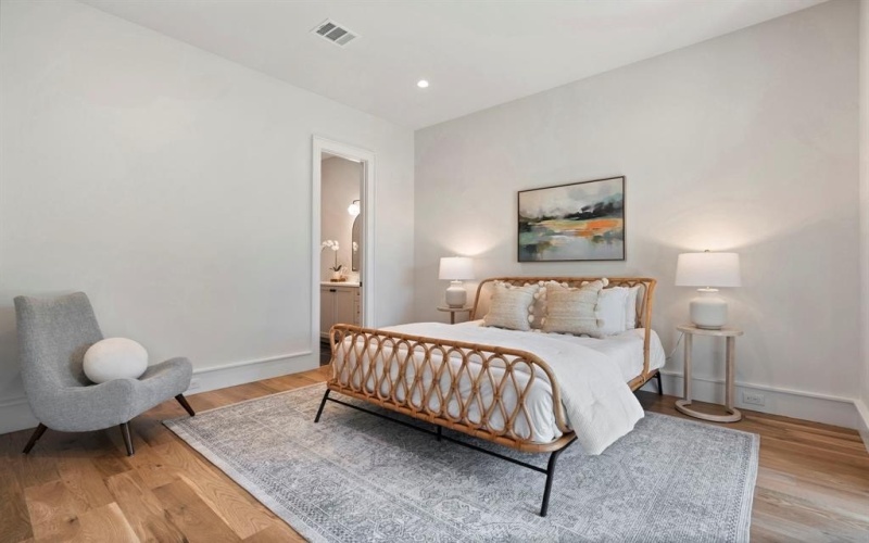 8812 Lanarkshire Drive, Dallas, TX 75238, 5 Bedrooms Bedrooms, ,6 BathroomsBathrooms,Residential,For Sale,8812 Lanarkshire Drive,0,21103064