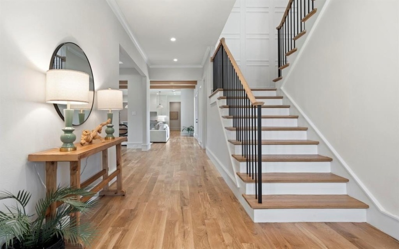 8812 Lanarkshire Drive, Dallas, TX 75238, 5 Bedrooms Bedrooms, ,6 BathroomsBathrooms,Residential,For Sale,8812 Lanarkshire Drive,0,21103064