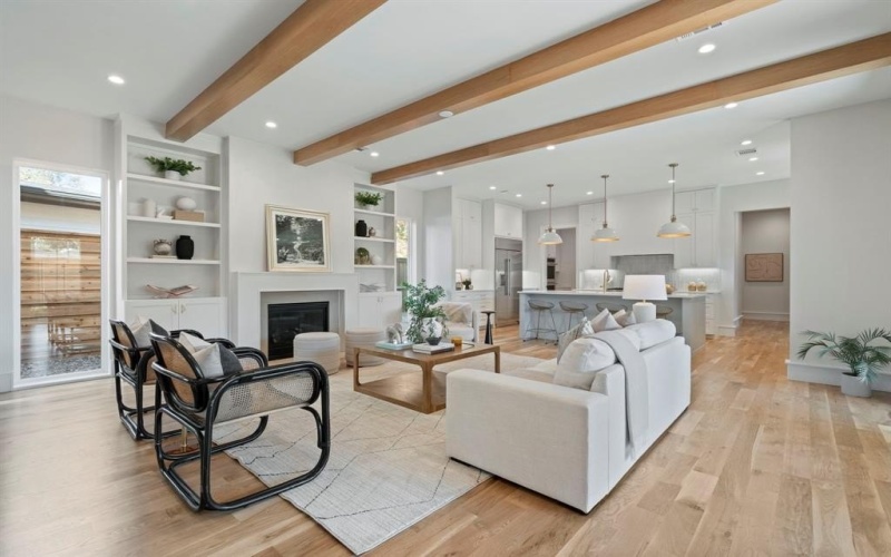 8812 Lanarkshire Drive, Dallas, TX 75238, 5 Bedrooms Bedrooms, ,6 BathroomsBathrooms,Residential,For Sale,8812 Lanarkshire Drive,0,21103064