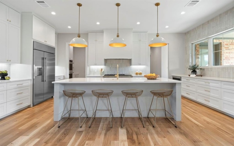 8812 Lanarkshire Drive, Dallas, TX 75238, 5 Bedrooms Bedrooms, ,6 BathroomsBathrooms,Residential,For Sale,8812 Lanarkshire Drive,0,21103064